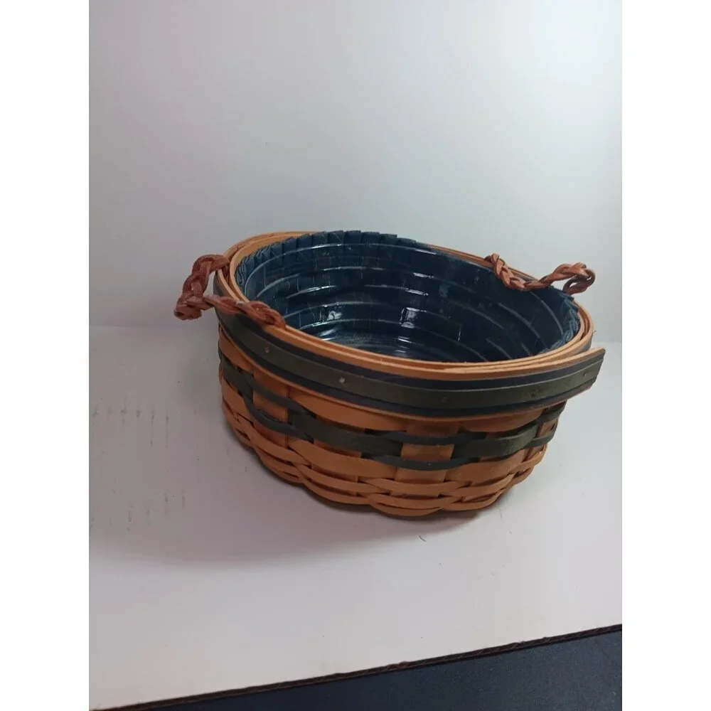 Longaberger 1998 Collectors Club Renewal Basket w/ Liner Protector & Card